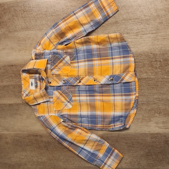Old Navy Boys Button-Down Plaid Shirt. Size 3T - Picture 1 of 3